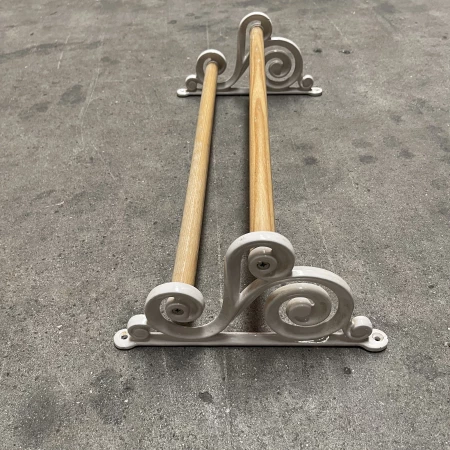 Porte serviette et miroir